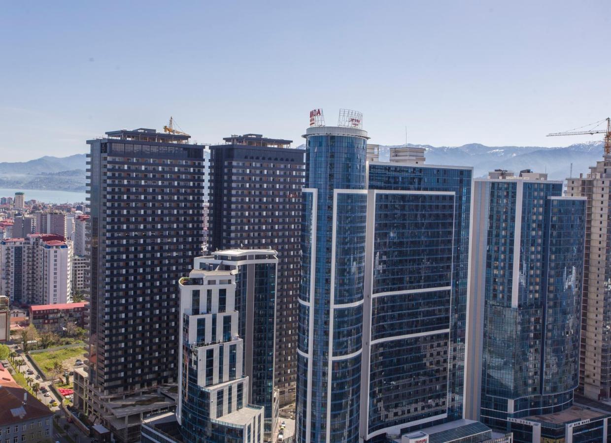 Сozy Apartment In Orbi City Batumi Exterior photo